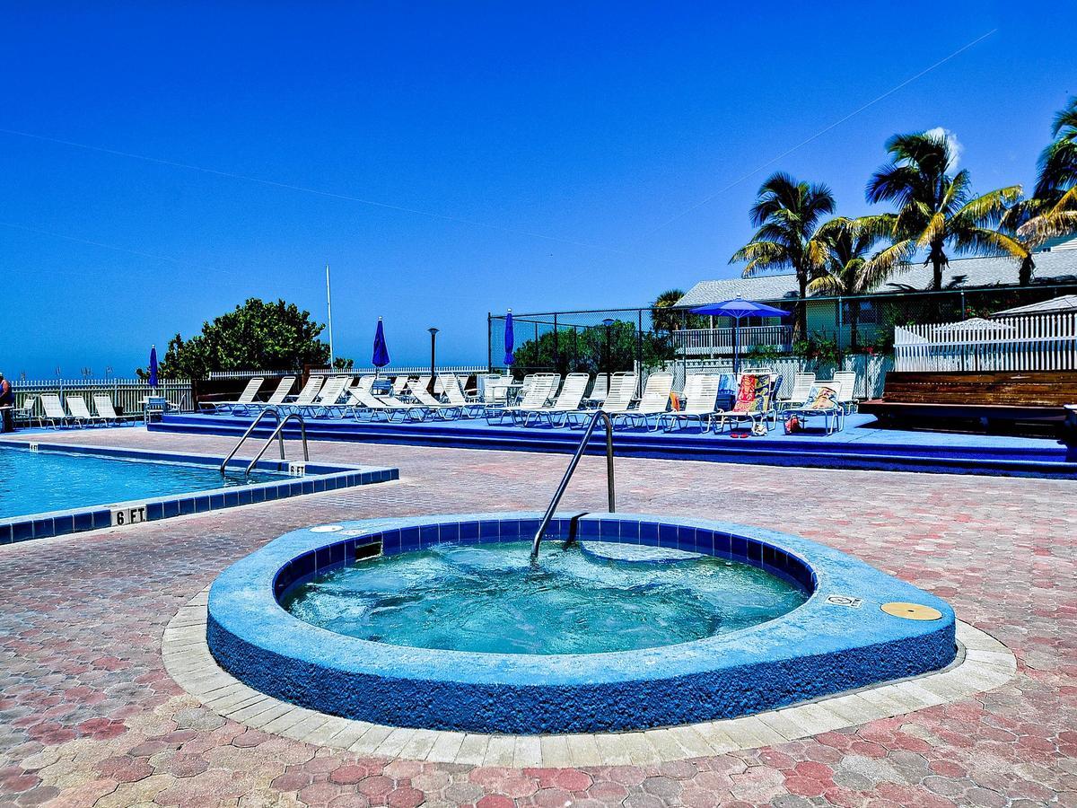 Апартаменты Reef Club 301 Клеруотер-Бич Экстерьер фото